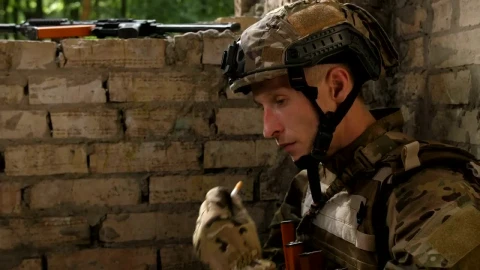Free Video Stock Solider Smoking After A Battle Live Wallpaper - Free Live Wallpaper