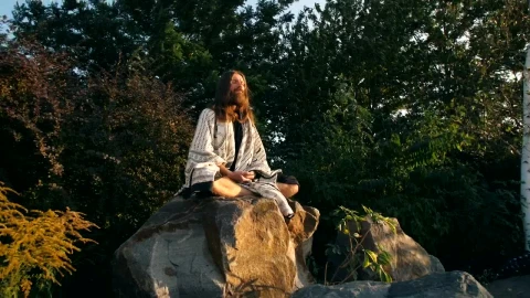 Free Video Stock Spiritual Man Meditating On A Rock In Nature Live Wallpaper - Free Live Wallpaper