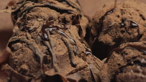 Free Video Stock Spread Chocolate Syrup On Some Chocolate Cupcakes Live Wallpaper - Free Live Wallpaper