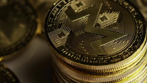 Free Video Stock Stack Of Monero Coins Rotating Live Wallpaper - Free Live Wallpaper
