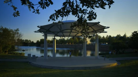 Free Video Stock Stage In The Middle Of A Park Near A River Live Wallpaper - Free Live Wallpaper