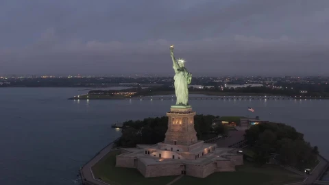Free Video Stock Statue Of Liberty In Usa Aerial View Live Wallpaper - Free Live Wallpaper