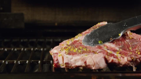 Free Video Stock Steak On The Barbecue Live Wallpaper - Free Live Wallpaper
