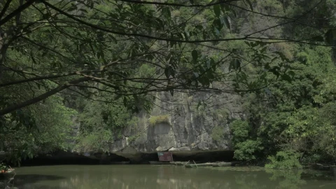 Free Video Stock Still Water At The Base Of A Mountain Live Wallpaper - Free Live Wallpaper
