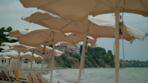 Free Video Stock Storm Coming In Over The Beach Live Wallpaper - Free Live Wallpaper