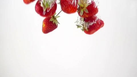 Free Video Stock Strawberries Going Through Water Live Wallpaper - Free Live Wallpaper