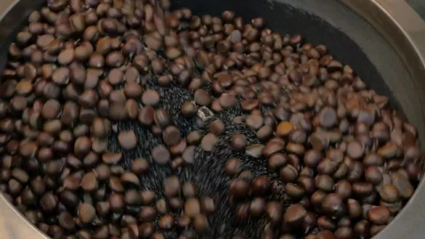 Free Video Stock Street Vendor Roasting Nuts Live Wallpaper - Free Live Wallpaper