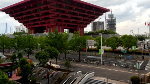 Free Video Stock Streets Of A City Surrounded By Large Buildings  LargeLive Wallpaper - Free Live Wallpaper