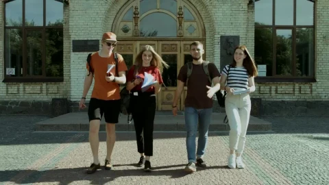 Free Video Stock Students Walking On A University Campus Live Wallpaper - Free Live Wallpaper