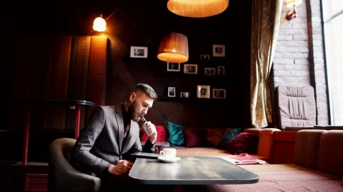Free Video Stock Stylish Urban Man Vaping Hookah In Cafe Live Wallpaper - Free Live Wallpaper
