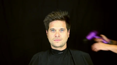 Free Video Stock Stylist Combing The Hair Of A Man Live Wallpaper - Free Live Wallpaper