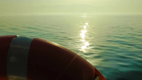 Free Video Stock Sun Light Reflected In The Sea Seen From A Boat Live Wallpaper - Free Live Wallpaper