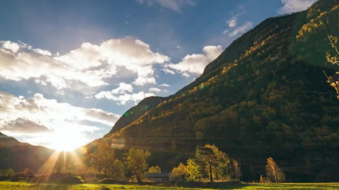 Free Video Stock Sunlight Moving Between Mountains Live Wallpaper - Free Live Wallpaper