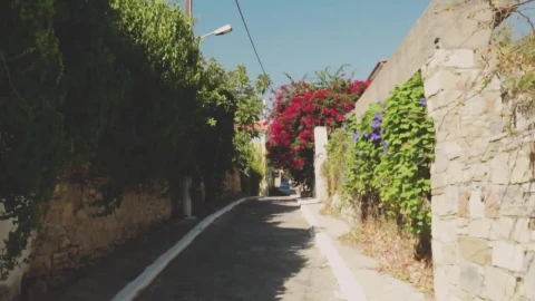 Free Video Stock Sunny Streets Of A Small Tourist Town Live Wallpaper - Free Live Wallpaper