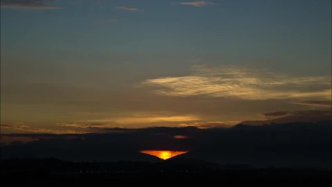 Free Video Stock Sunrise Between Two Hills Live Wallpaper - Free Live Wallpaper