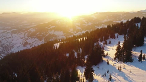 Free Video Stock sunrise in the skyline of the snowy mountains Live Wallpaper - Free Live Wallpaper