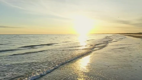 Free Video Stock sunrise over ocean waves Live Wallpaper - Free Live Wallpaper