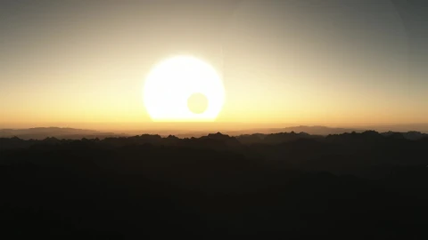 Free Video Stock sunset of a giant sun on an alien planet Live Wallpaper - Free Live Wallpaper