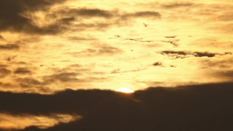 Free Video Stock sunshine breaking over the clouds Live Wallpaper - Free Live Wallpaper