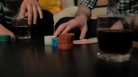 Free Video Stock table while young people play poker Live Wallpaper - Free Live Wallpaper