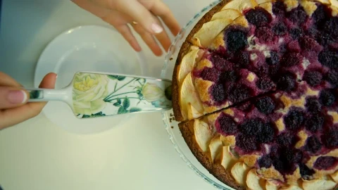 Free Video Stock taking a slice of cake Live Wallpaper - Free Live Wallpaper