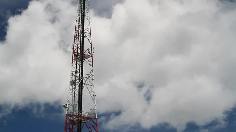 Free Video Stock tall broadcast tower Live Wallpaper - Free Live Wallpaper
