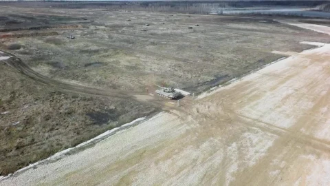 Free Video Stock tank firing at a test range Live Wallpaper - Free Live Wallpaper