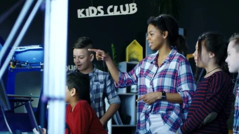 Free Video Stock teachers showing the kids a  d printed tooth Live Wallpaper - Free Live Wallpaper