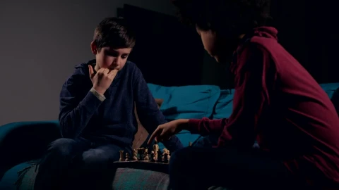 Free Video Stock teens playing a game together Live Wallpaper - Free Live Wallpaper
