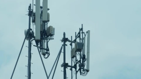 Free Video Stock telecommunications antennas Live Wallpaper - Free Live Wallpaper