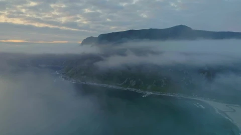 Free Video Stock the beach seen above the clouds Live Wallpaper - Free Live Wallpaper