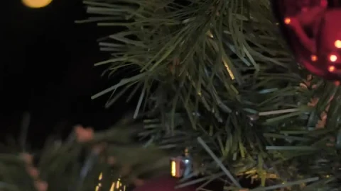 Free Video Stock the spheres of a christmas tree Live Wallpaper - Free Live Wallpaper
