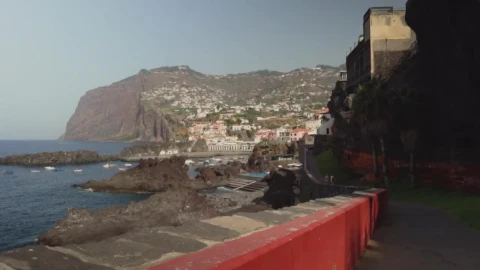 Free Video Stock the viewpoint of a coastal city Live Wallpaper - Free Live Wallpaper
