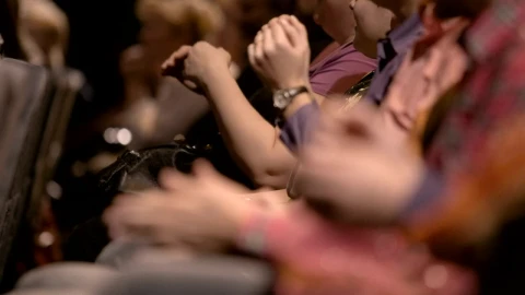 Free Video Stock theater audience clapping Live Wallpaper - Free Live Wallpaper