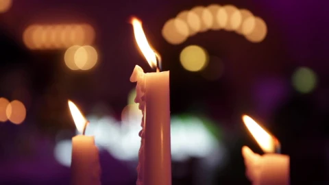 Free Video Stock three candle burning Live Wallpaper - Free Live Wallpaper
