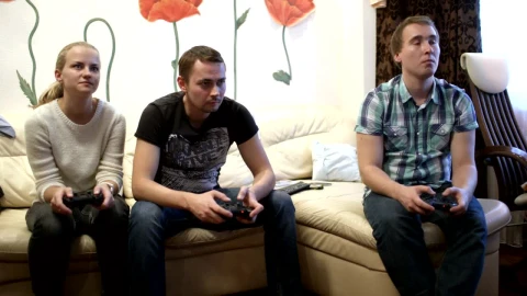 Free Video Stock three friends playing on a console Live Wallpaper - Free Live Wallpaper