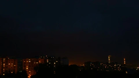 Free Video Stock thunderstorm in the city night Live Wallpaper - Free Live Wallpaper