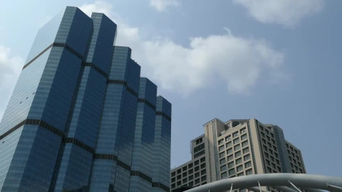 Free Video Stock time lapse of skyscrapers next to the sky walk in bangkok Live Wallpaper - Free Live Wallpaper