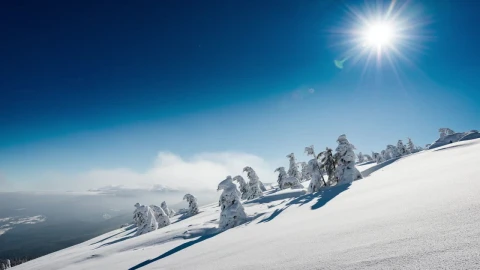 Free Video Stock time lapse on a snowy mountain Live Wallpaper - Free Live Wallpaper