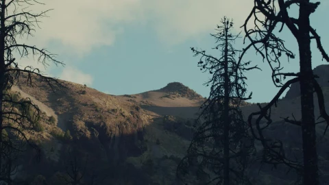 Free Video Stock timelapse of the sky behind a mountain Live Wallpaper - Free Live Wallpaper