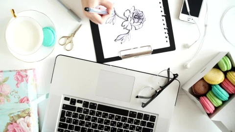 Free Video Stock top view of illustrator hand drawing on graphic tablet Live Wallpaper - Free Live Wallpaper
