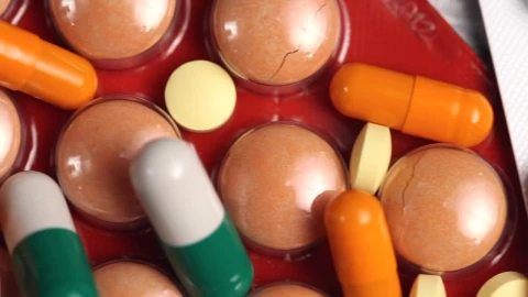 Free Video Stock top view of pharmaceutical drugs Live Wallpaper - Free Live Wallpaper