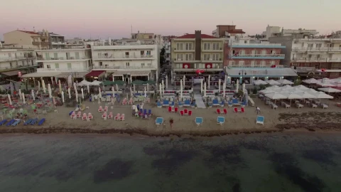 Free Video Stock tourist beaches at the end of the day Live Wallpaper - Free Live Wallpaper