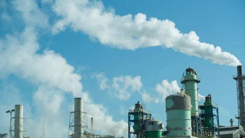 Free Video Stock towers and steam outlets of an industrial plant Live Wallpaper - Free Live Wallpaper