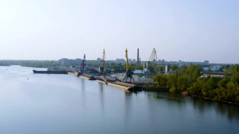 Free Video Stock trading port with cranes by the river Live Wallpaper - Free Live Wallpaper