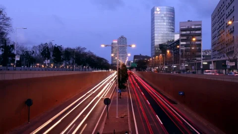 Free Video Stock traffic in an underground tunnel Live Wallpaper - Free Live Wallpaper