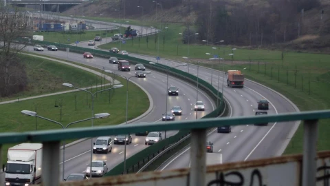 Free Video Stock traffic in the highway Live Wallpaper - Free Live Wallpaper