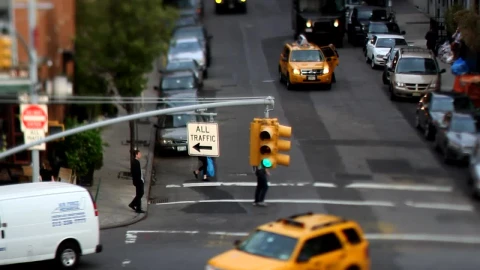 Free Video Stock traffic light directing traffic Live Wallpaper - Free Live Wallpaper