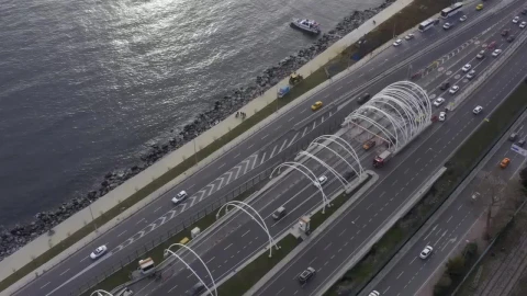 Free Video Stock traffic moving on multiple roads Live Wallpaper - Free Live Wallpaper