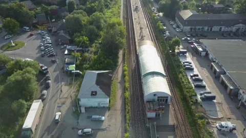 Free Video Stock train arriving at a railway station Live Wallpaper - Free Live Wallpaper